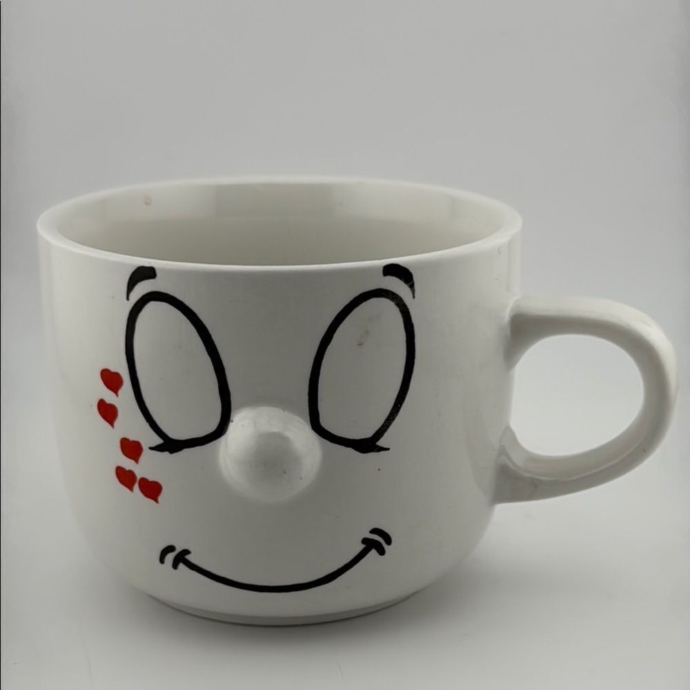 Vintage 90’s White Mug with Smiley Face Design